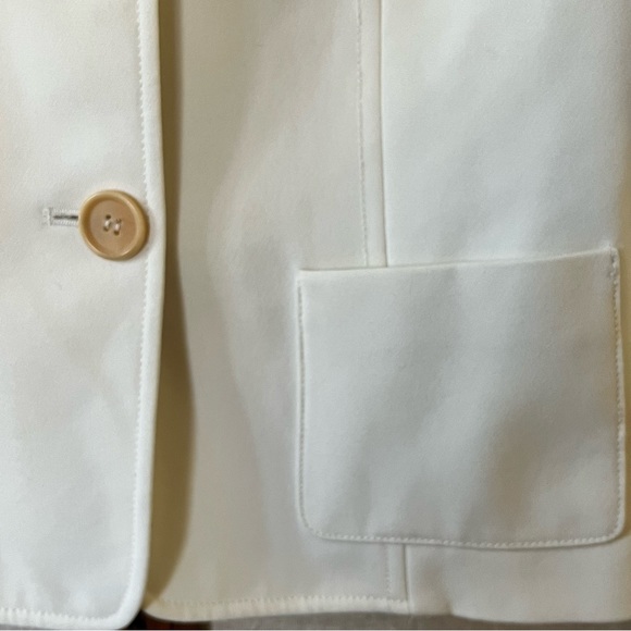 Vintage 1980s “Clueless” Cream Guess Blazer and Skirt Suit - 2/4 - Picture 5 of 16